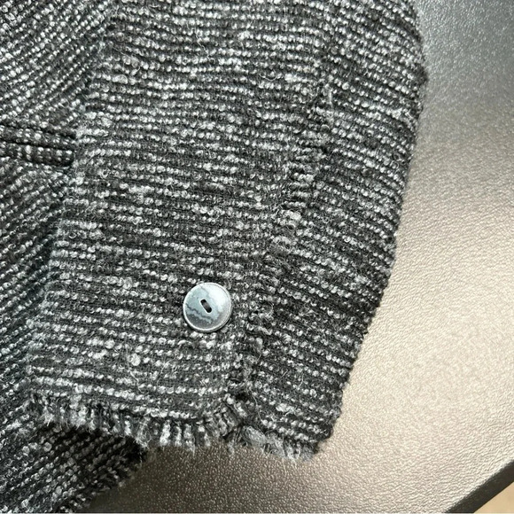 Banana Republic‎ Women’s  8 Wool Blend Full Zip Jacket Black Gray Fringe Lined - Picture 12 of 16